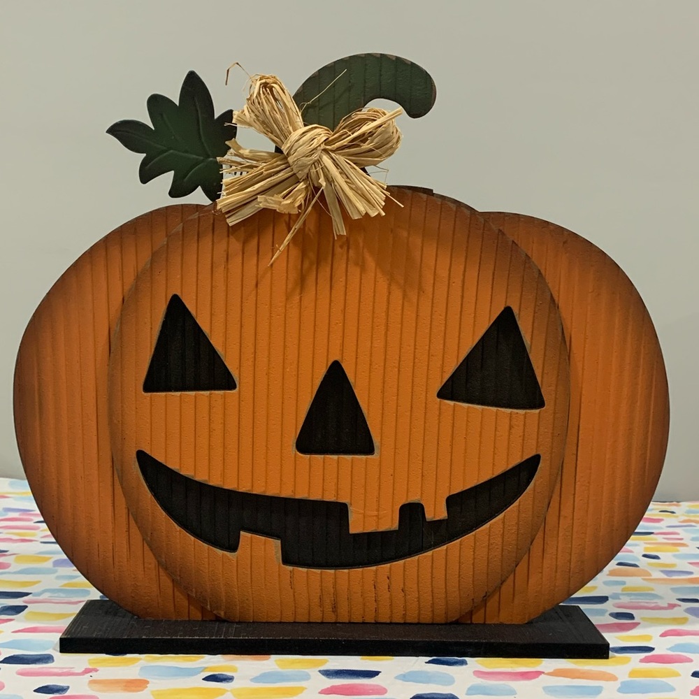 Jack O’ Lantern Halloween Decor